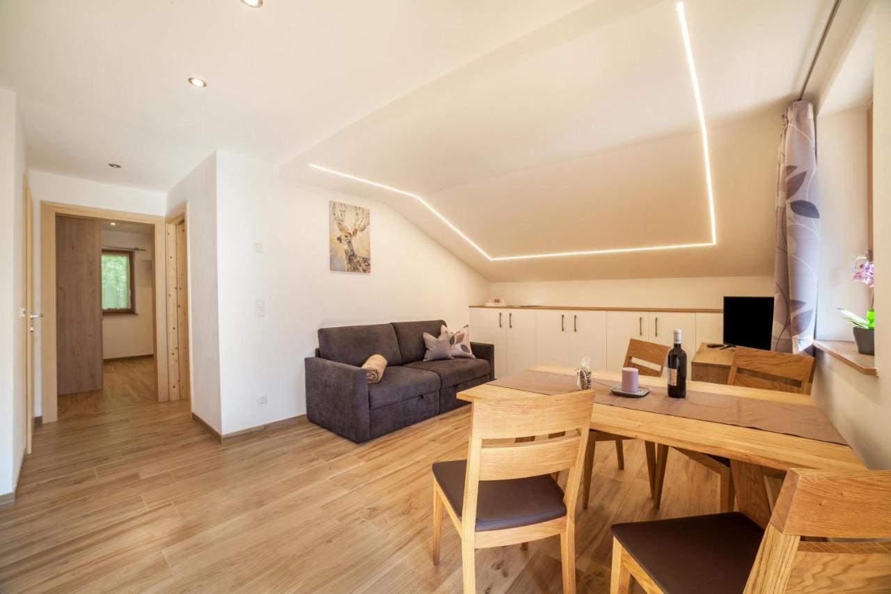 Innergasserhof Ferienwohnung Enzian San Martino di Castrozza Eksteriør billede