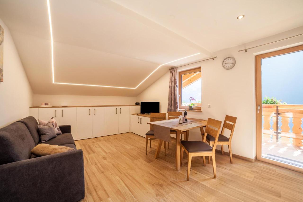 Innergasserhof Ferienwohnung Enzian San Martino di Castrozza Eksteriør billede